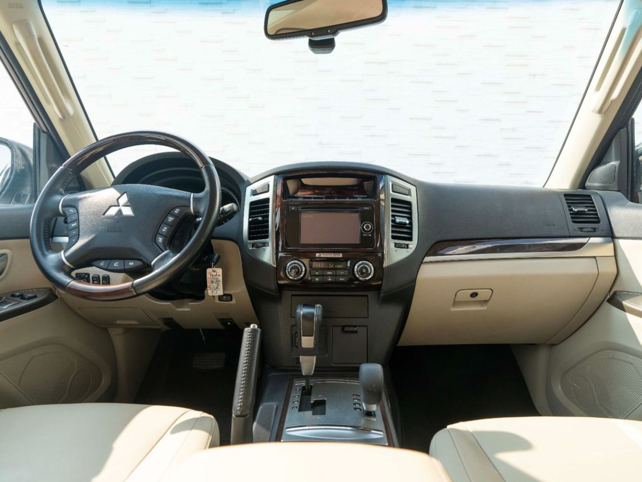 Mitsubishi Pajero GLS Highline 3.8L (243 HP)