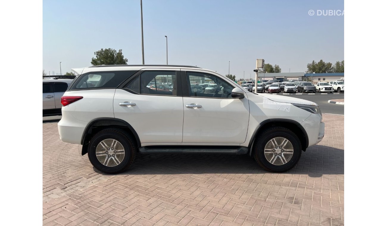 تويوتا فورتونر 2022 Toyota Fortuner GX (AN150), 5dr SUV, 2.7L 4cyl Petrol, Automatic, Four Wheel Drive