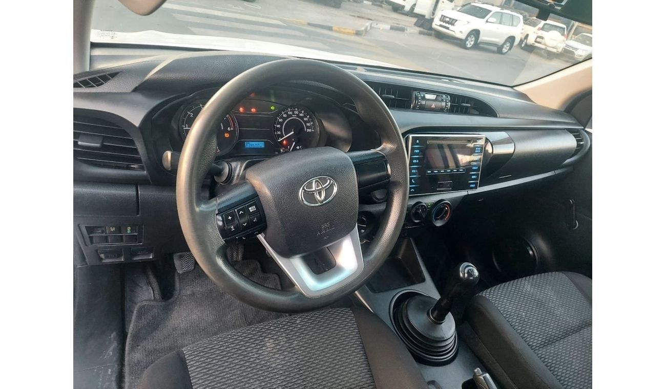 Toyota Hilux DC 2.4L 4WD DIESEL MANUAL TRANSMISSION