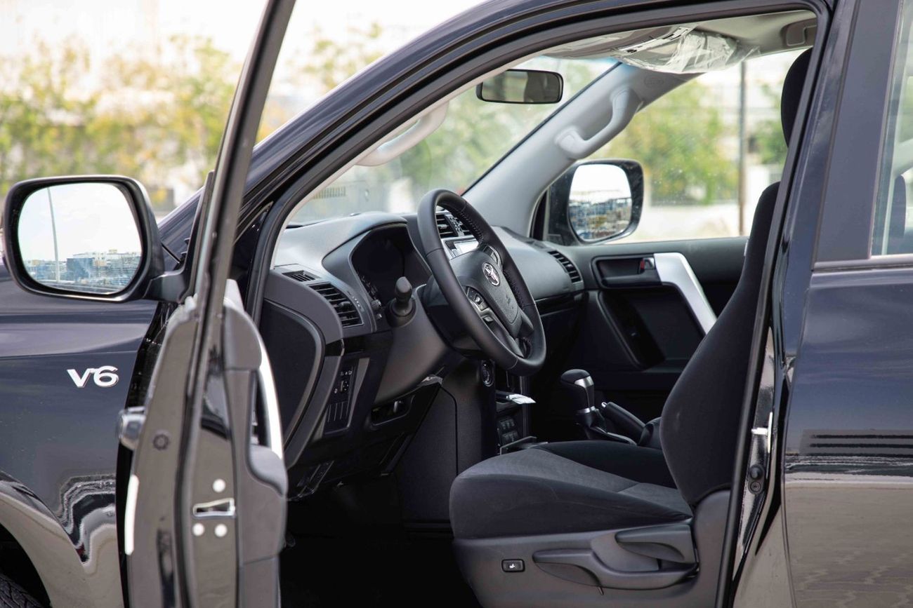 Toyota Prado 2023 Toyota Prado 4.0 TXL G SF - Attitude Black inside Black