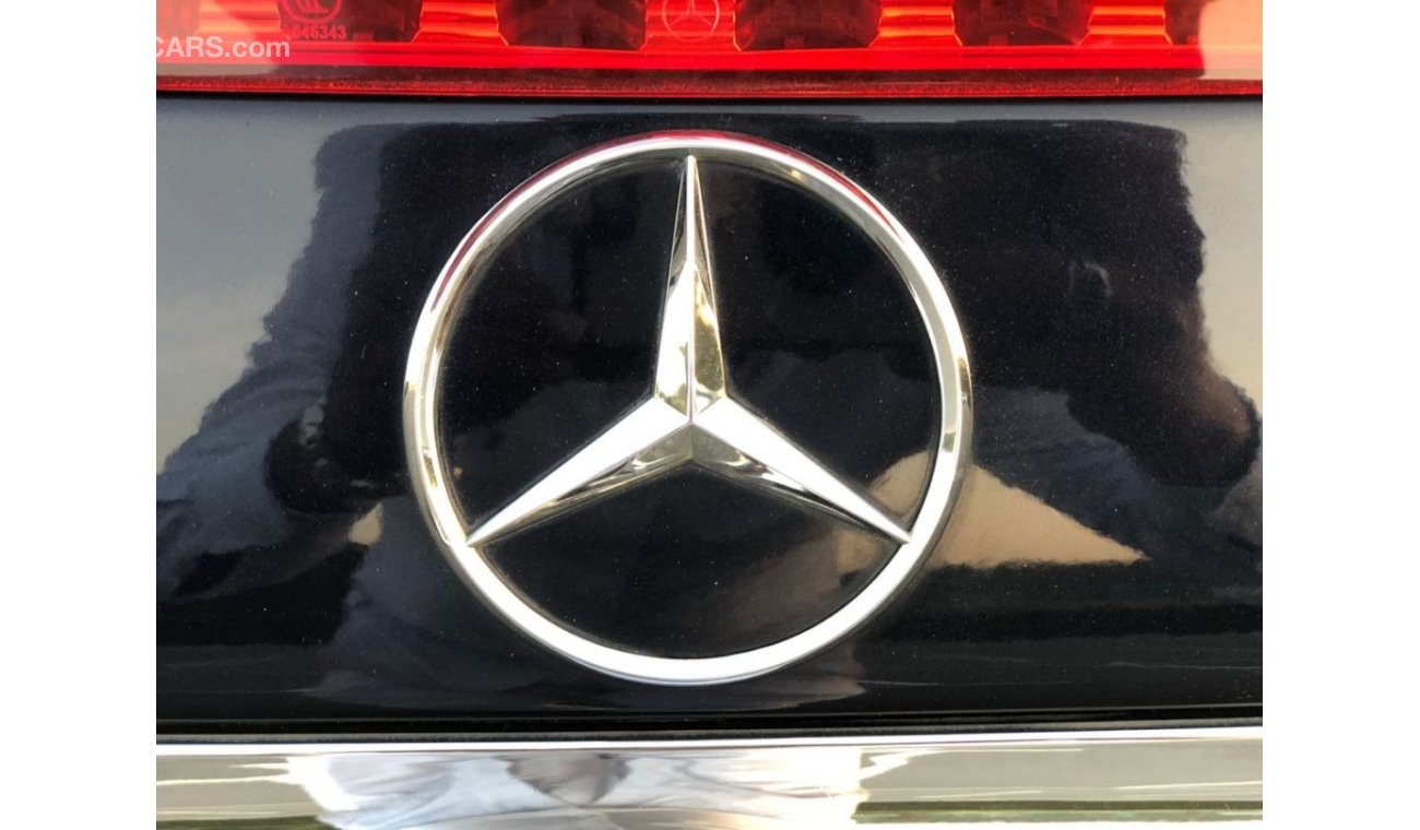 Mercedes-Benz E200