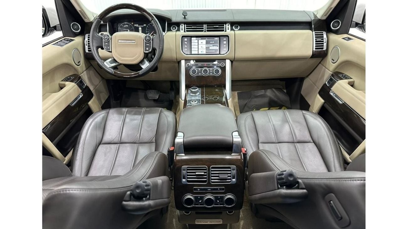 Land Rover Range Rover 2015 Range Rover Vogue SE Supercharged, Service History, Low Kms, Excellent Condition, GCC
