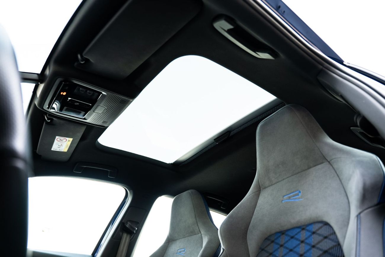 فولكس واجن جولف ار 2023 Agency Warranty Full Service History GCC Low Mileage