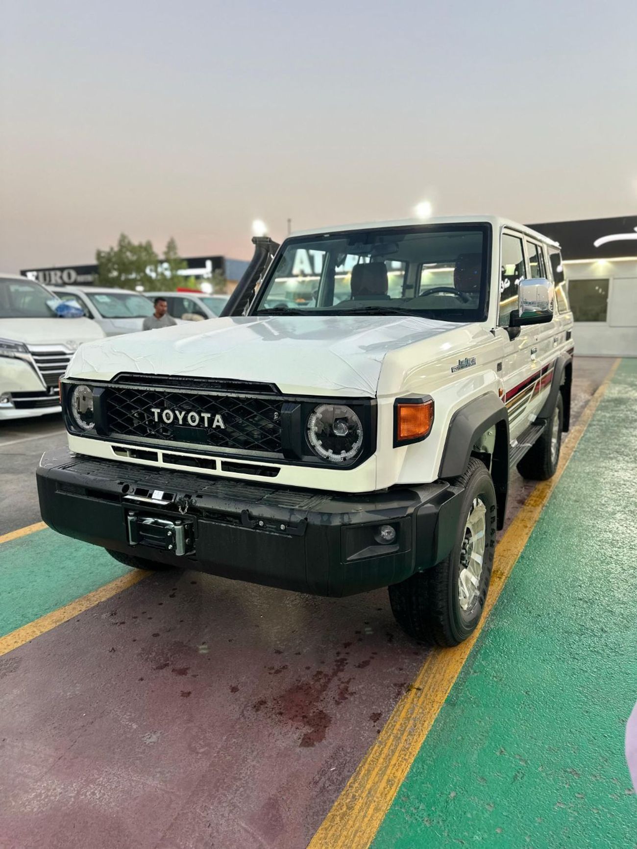 Toyota Land Cruiser 70 LX 2.8L  LX 2.8L