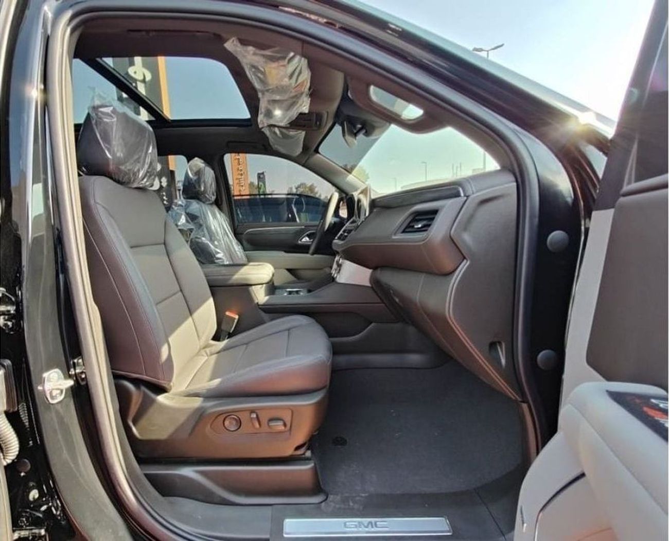 جي أم سي يوكون SLT 5.3 L Under Warranty 2024 GCC