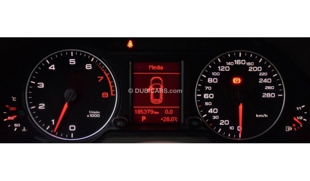 Audi Q5 Std EXCELLENT DEAL for our Audi Q5 QUATTRO ( 2013 Model! ) in Black Color! GCC Specs