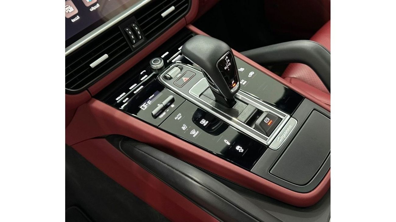 Porsche Cayenne 2023 Porsche Cayenne Coupe Platinum Edition, April 2025 Porsche Warranty, Full Options, Low Kms, GCC