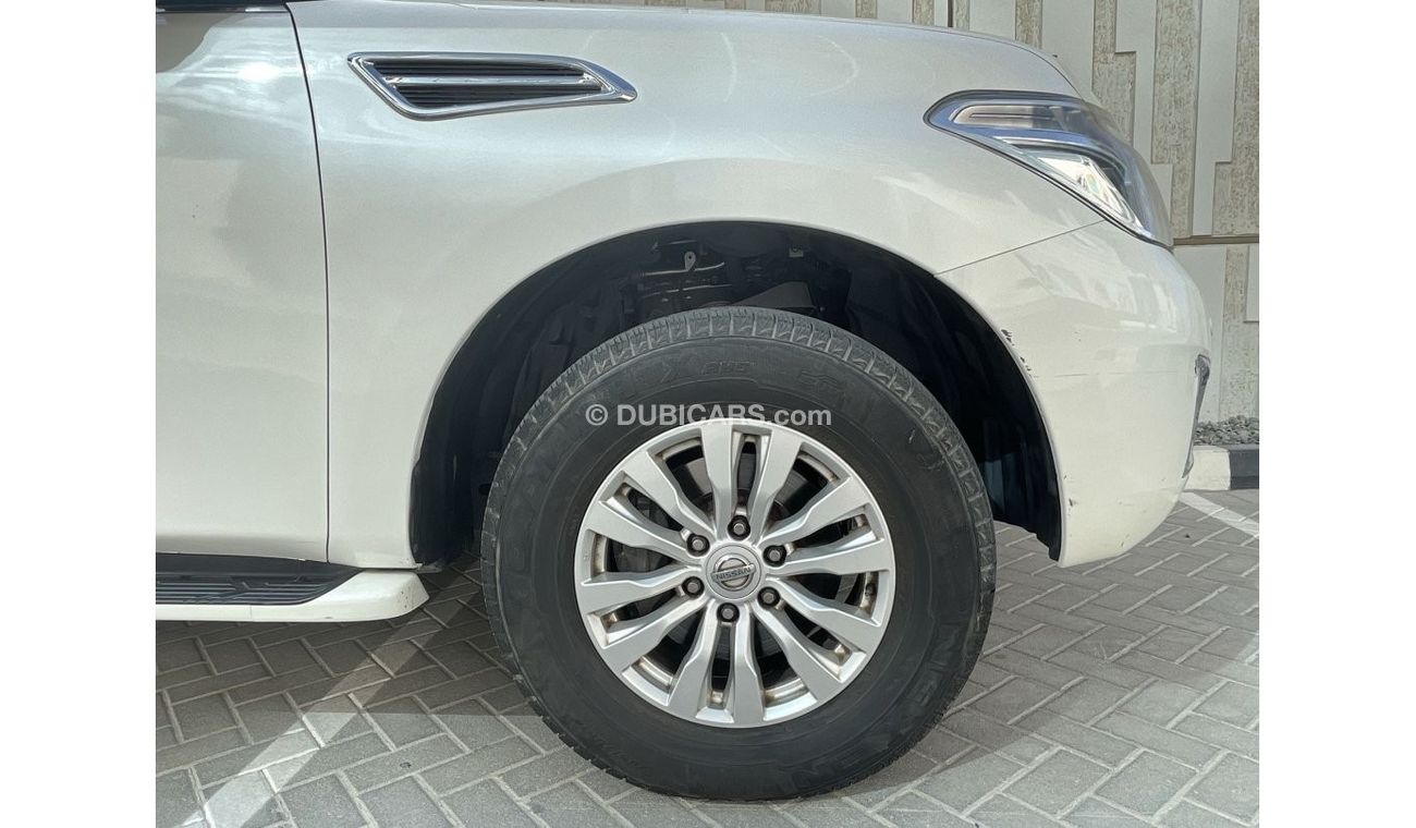 Nissan Patrol 4.0AT | GCC | FREE 2 YEAR WARRANTY | FREE REGISTRATION | 1 YEAR COMPREHENSIVE INSURANCE