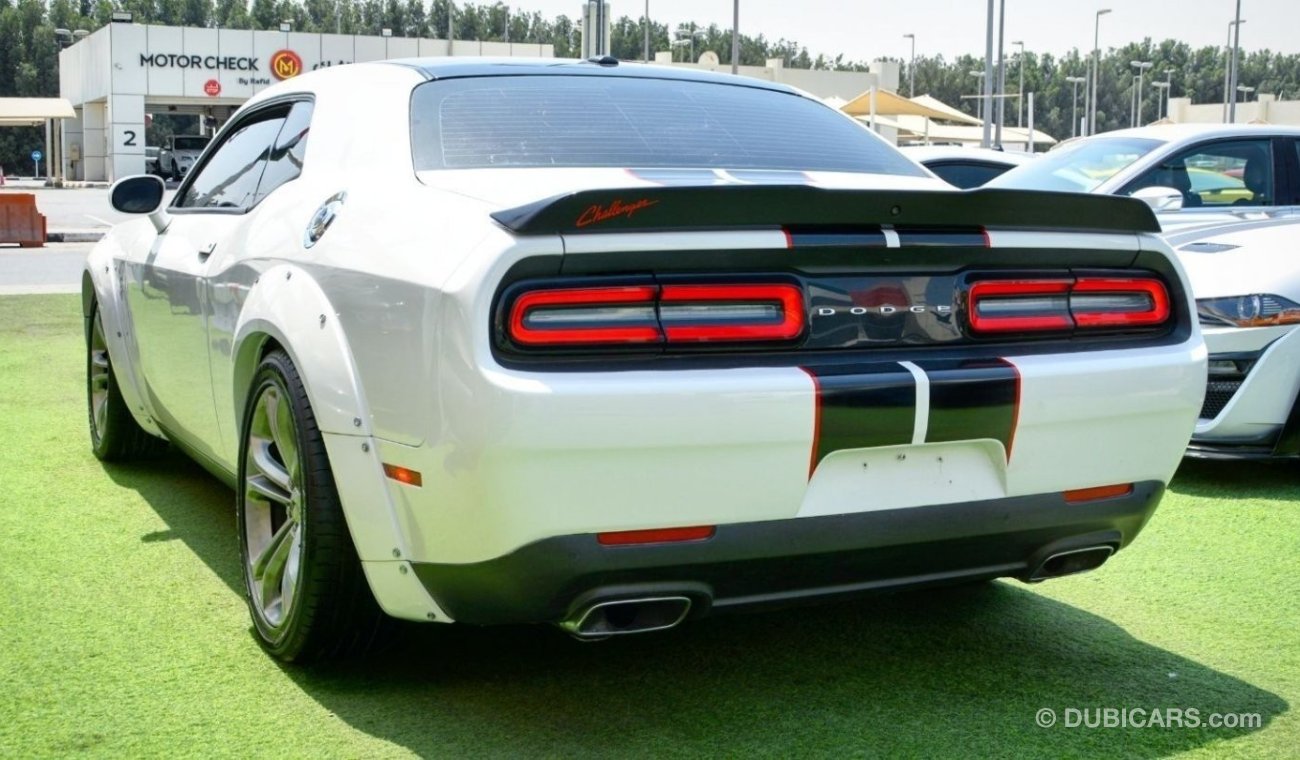 دودج تشالينجر Challenger R/T Hemi V8 2020/SRT Wide Body/Leather Seats/Low Miles/Excellent Condition