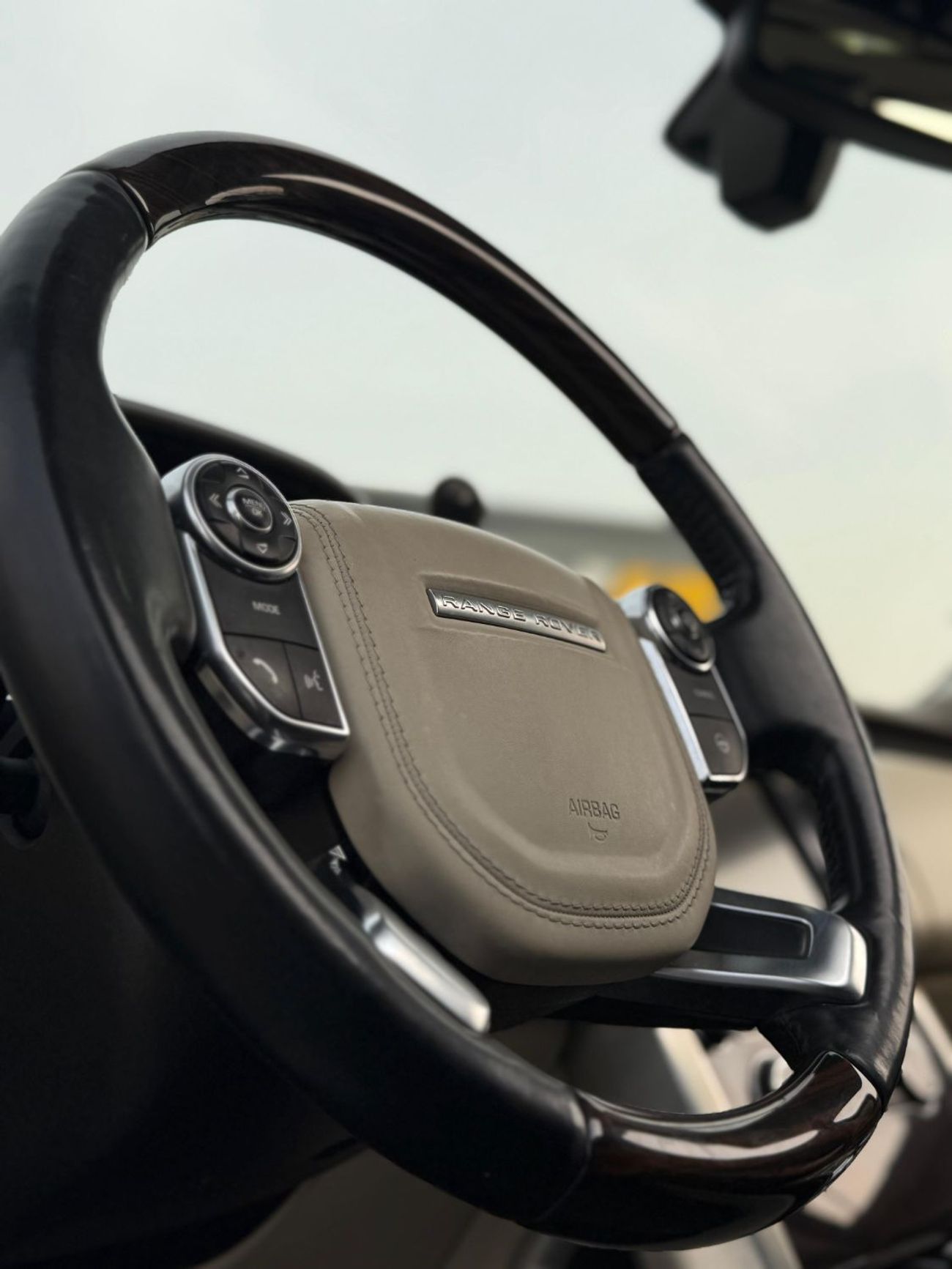 Land Rover Range Rover Vogue SE 5.0L