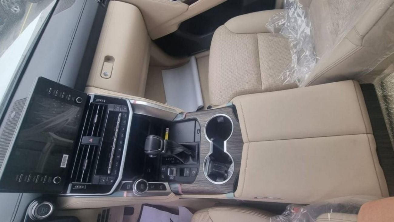 تويوتا لاند كروزر 2023Toyota Land Cruiser VX (J300), 5dr SUV, 3.5L 6cyl Petrol, Automatic, Four Wheel Drive