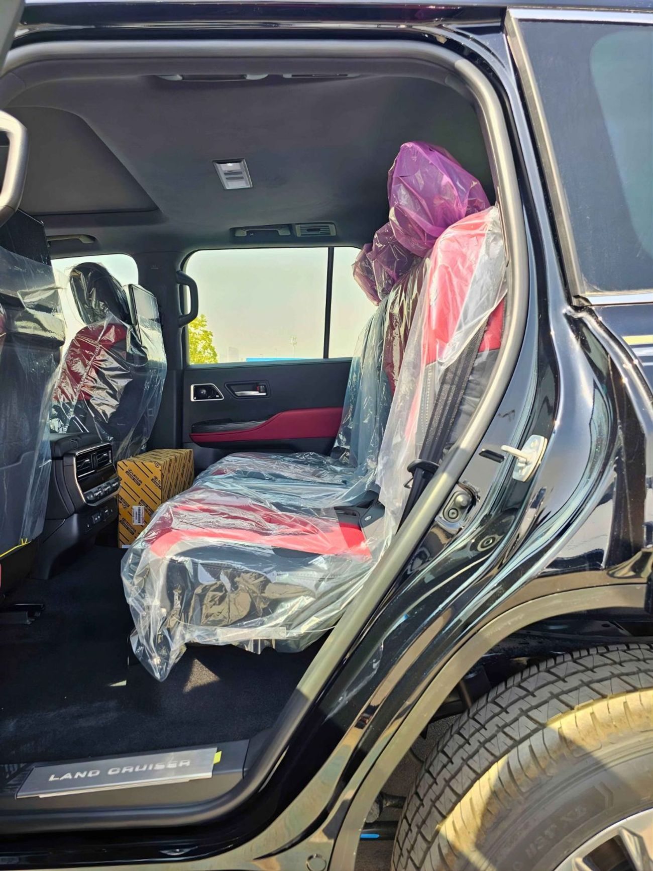 تويوتا لاند كروزر VXR-Z TWIN TURBO / 3.5L PETROL V6 4WD / RADAR / 12.3" DVD+JBL / HEADUP DISPLAY (CODE#LCVXRZOM)