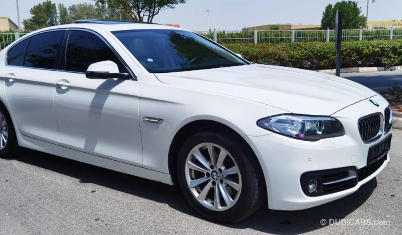 BMW 520i SUMMER DEAL FREE REGISTRATION GCC SPECS - WARRANTY- ORIGINAL PAINT