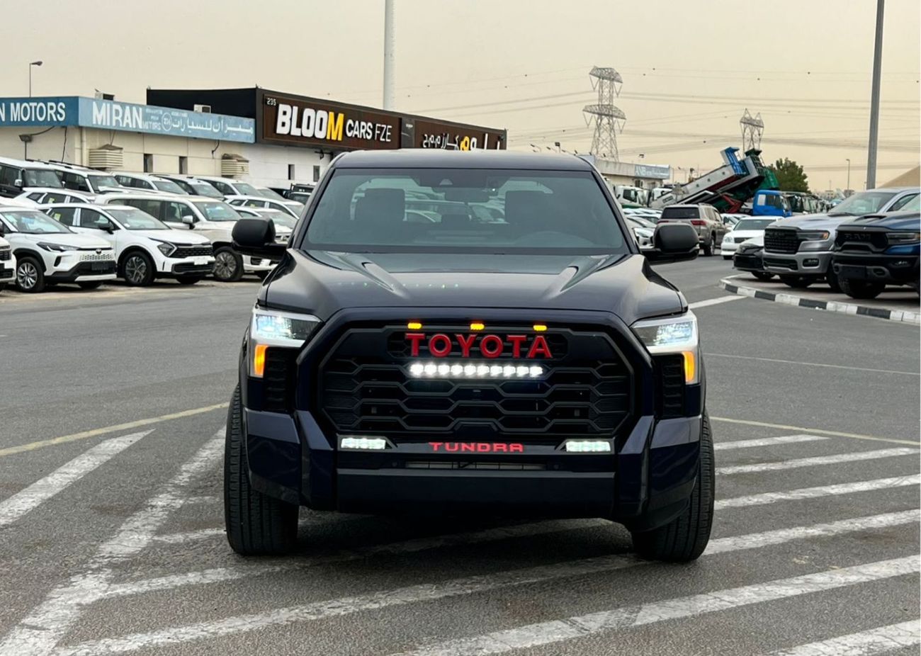 Toyota Tundra 2025 Toyota Tundra TRD Crewmax 3.4L V6 - Full Screen With Radar & Rollbar - 4x4 AWD - Fully Loaded -