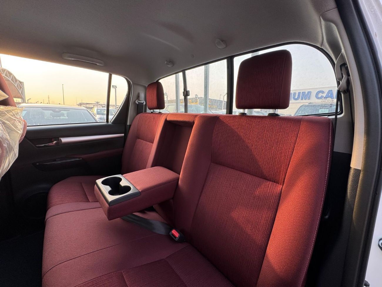 Toyota Hilux GLX 2.7L Double Cab Utility RWD A/T 4X2 FULL 1/1 2025 GCC