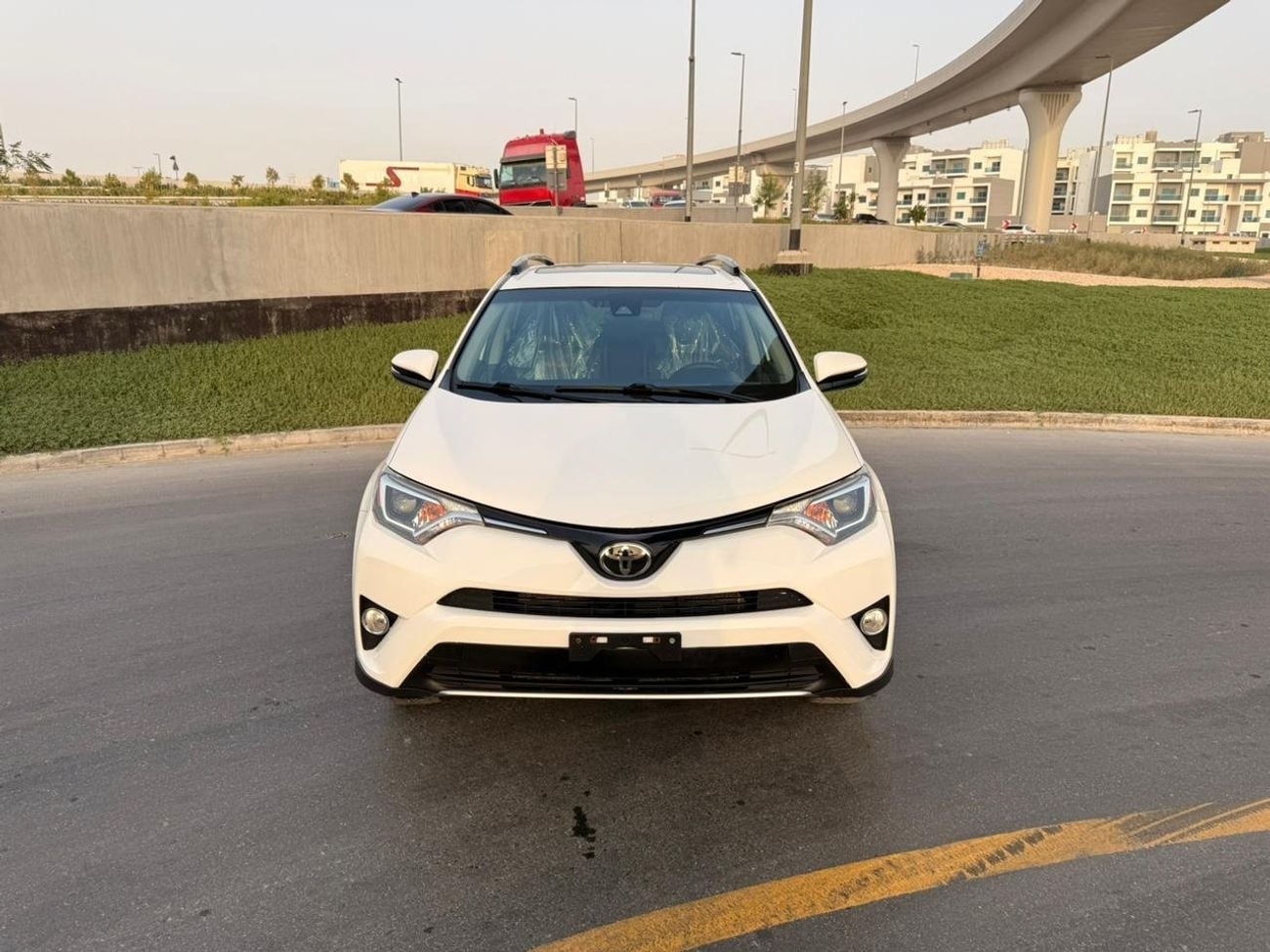 تويوتا راف ٤ VXR XLE