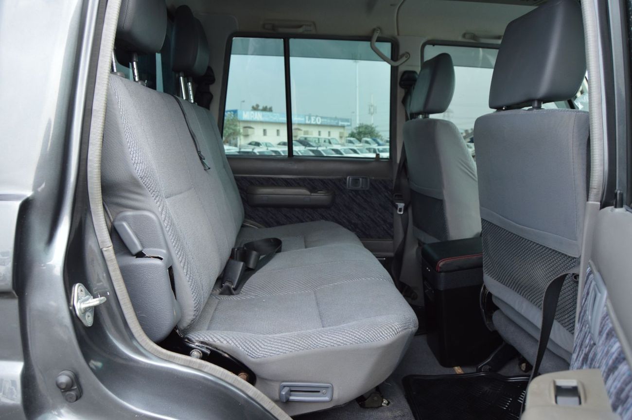 Toyota Land Cruiser Pick Up Double Cabin  Right Hand Drive  Model: *2015* Engine:  V8/ 4.5L