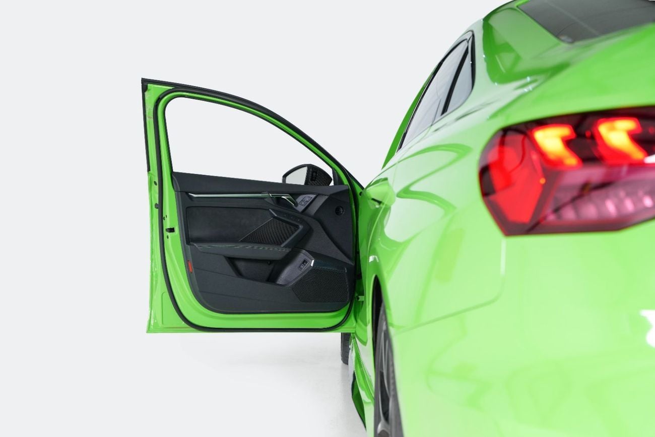Audi RS3 STANDARD STD GCC-Exclusive Green Color-Full Leather Interior-Green Accents-Sports Exhaust
