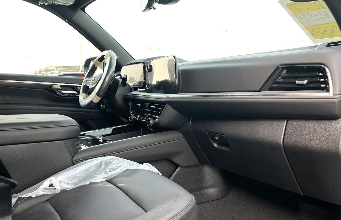 Chevrolet Tahoe Z71 2025 2.7 | V4 (Export Only)