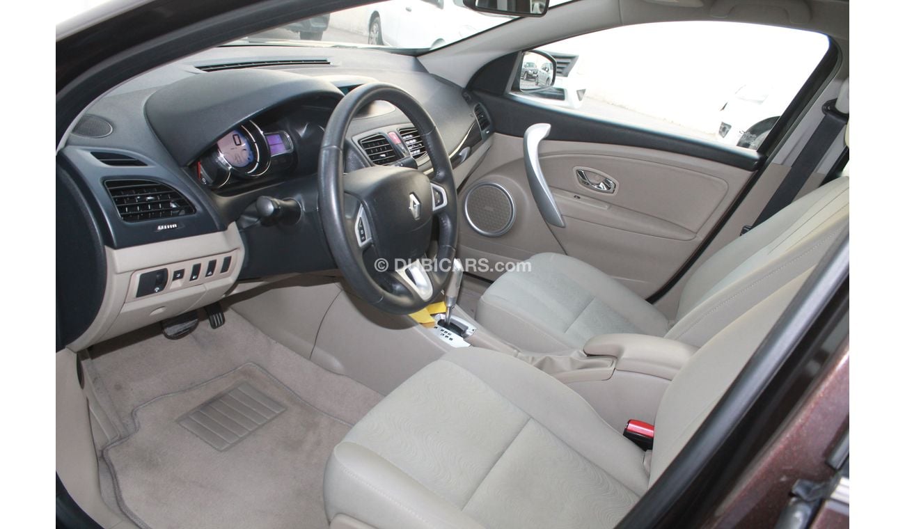 Renault Fluence 2.0L 2014 MODEL WITH BLUETOOTH