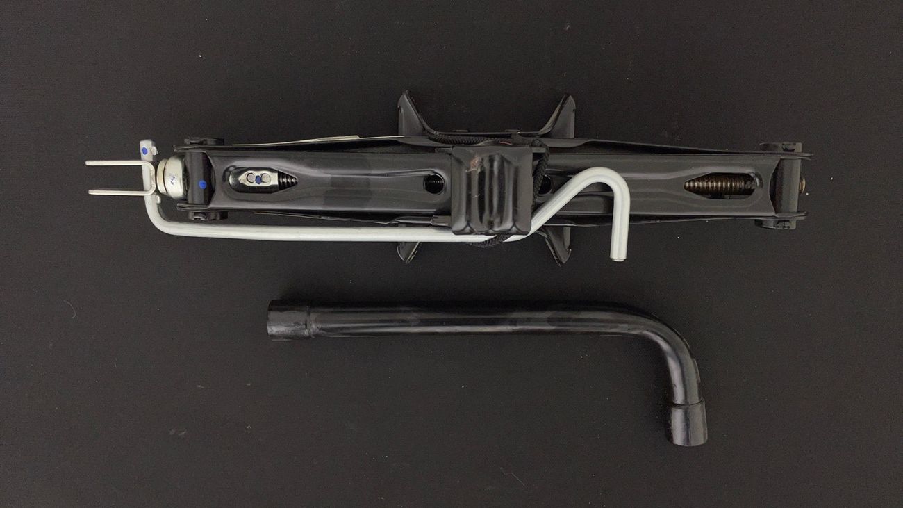 Renault Duster PE 1.6 | Zero Down Payment | Home Test Drive