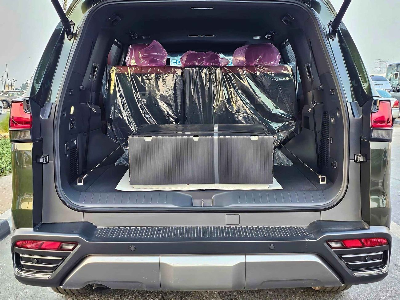 لكزس LX 600 URBAN | 3.5L V6 |  HEADUP DISPLAY | PWR SEATS | DVD+KICK SENSORS | 360 CAM (CODE # LX6U