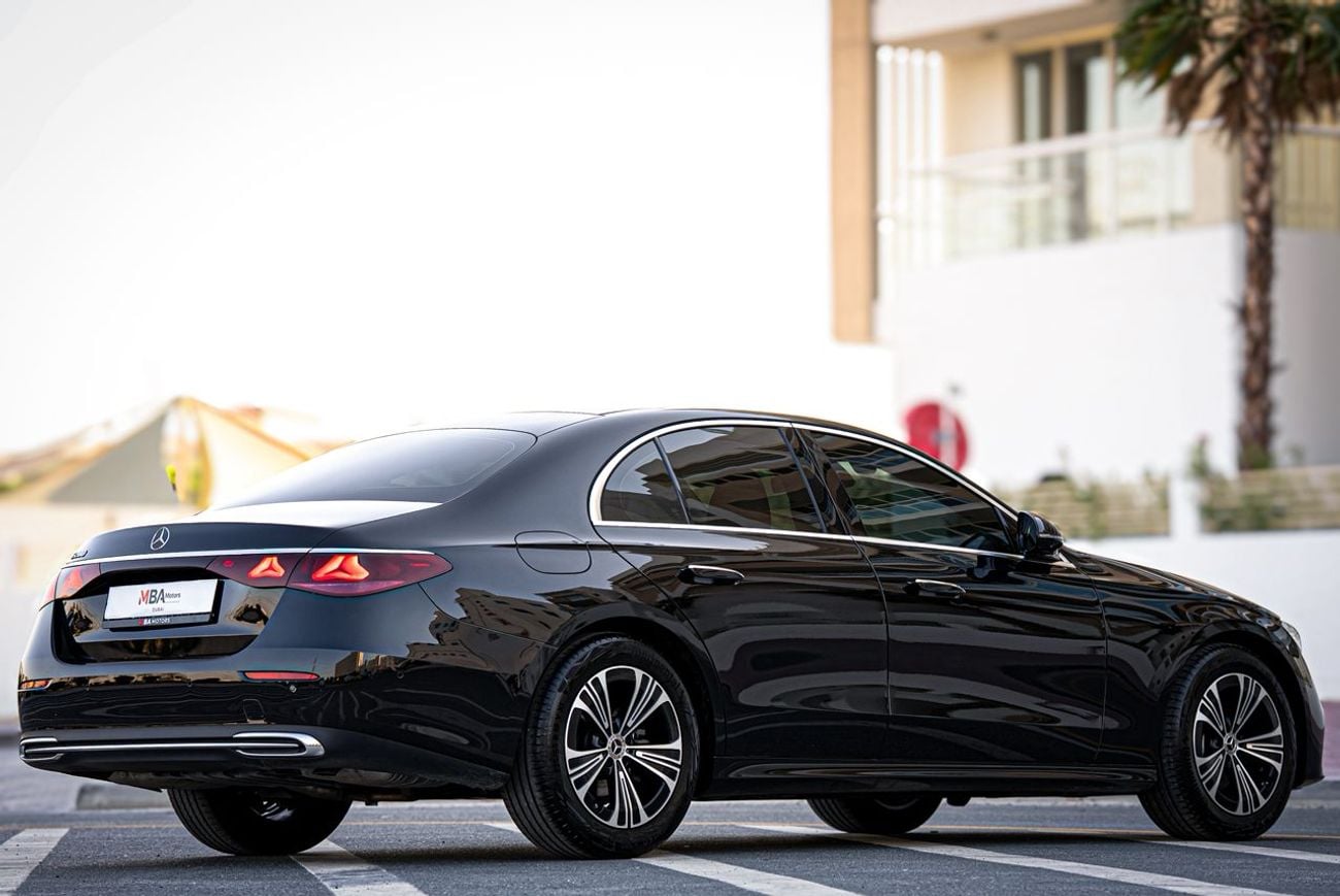 مرسيدس بنز E200 2.0L