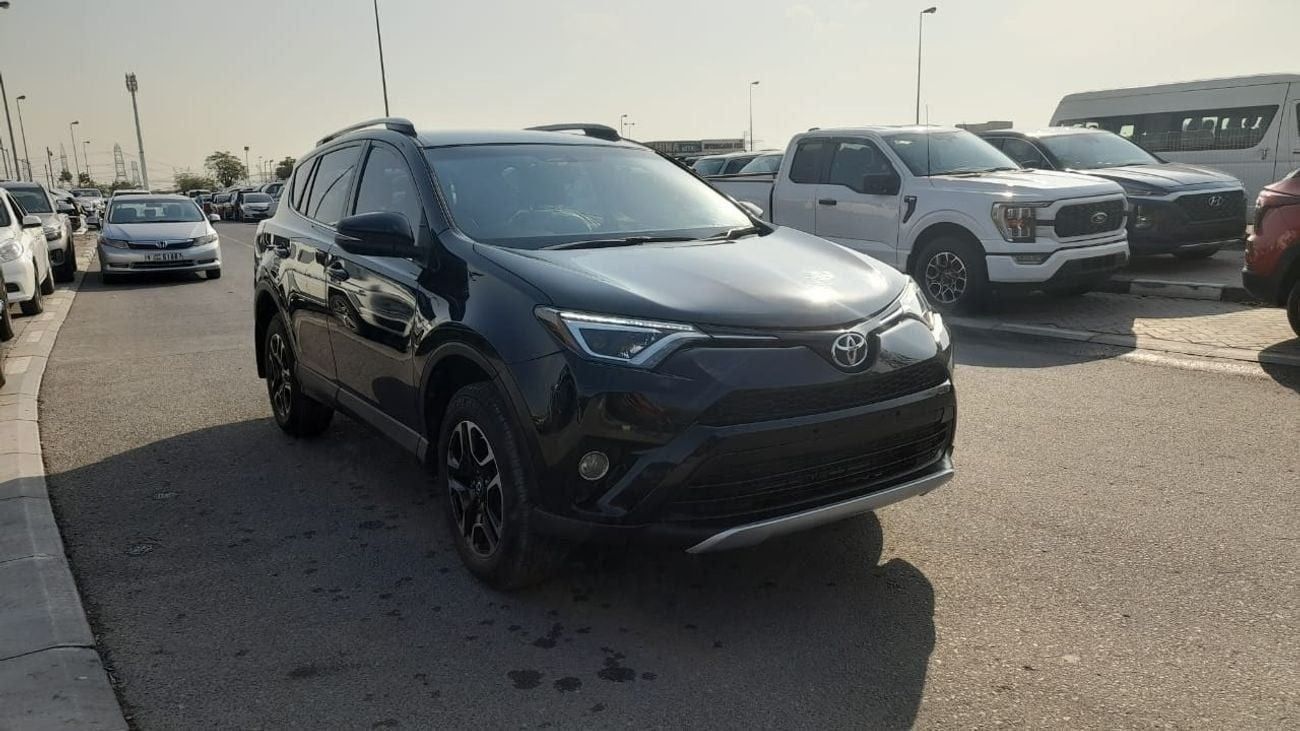 تويوتا راف ٤ RHD PETROL