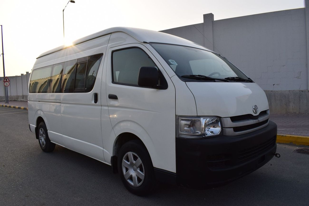 Toyota Hiace Toyota Hiace Highroof GL 15 seater, Model:2009. Excellent condition