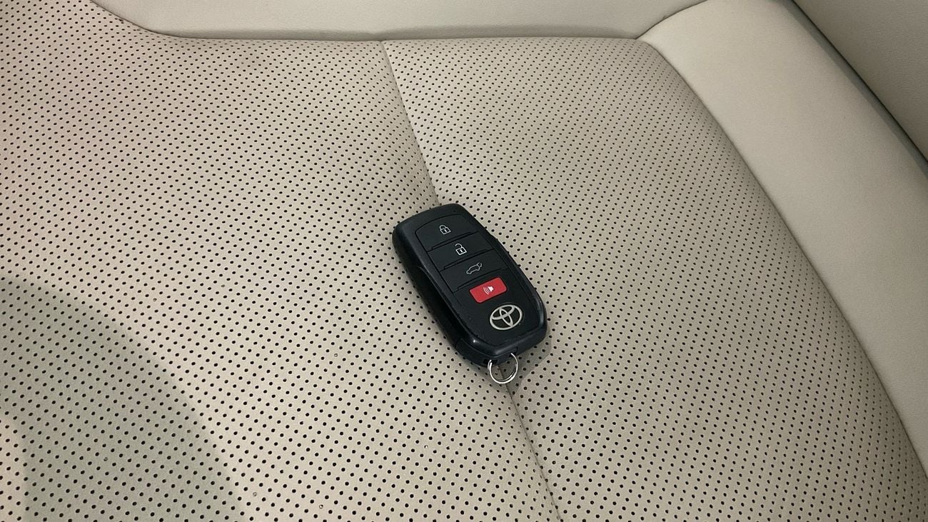 تويوتا لاند كروزر GXR | upto AED 20,000 Ramadan Discount | شامل الضمان | 0 ﺪﻔﻋﺓ ﺃﻮﻟﻯ