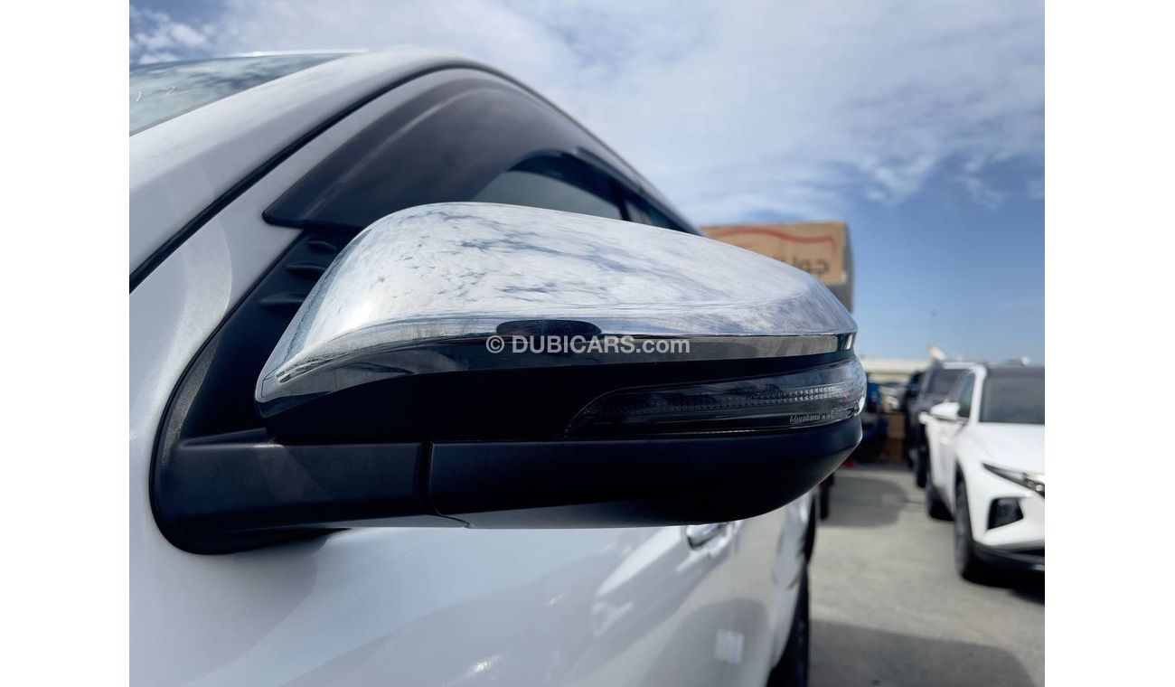 Toyota Hilux 2.7L Petrol SR5 4WD, Push Start Full Option 2023MY