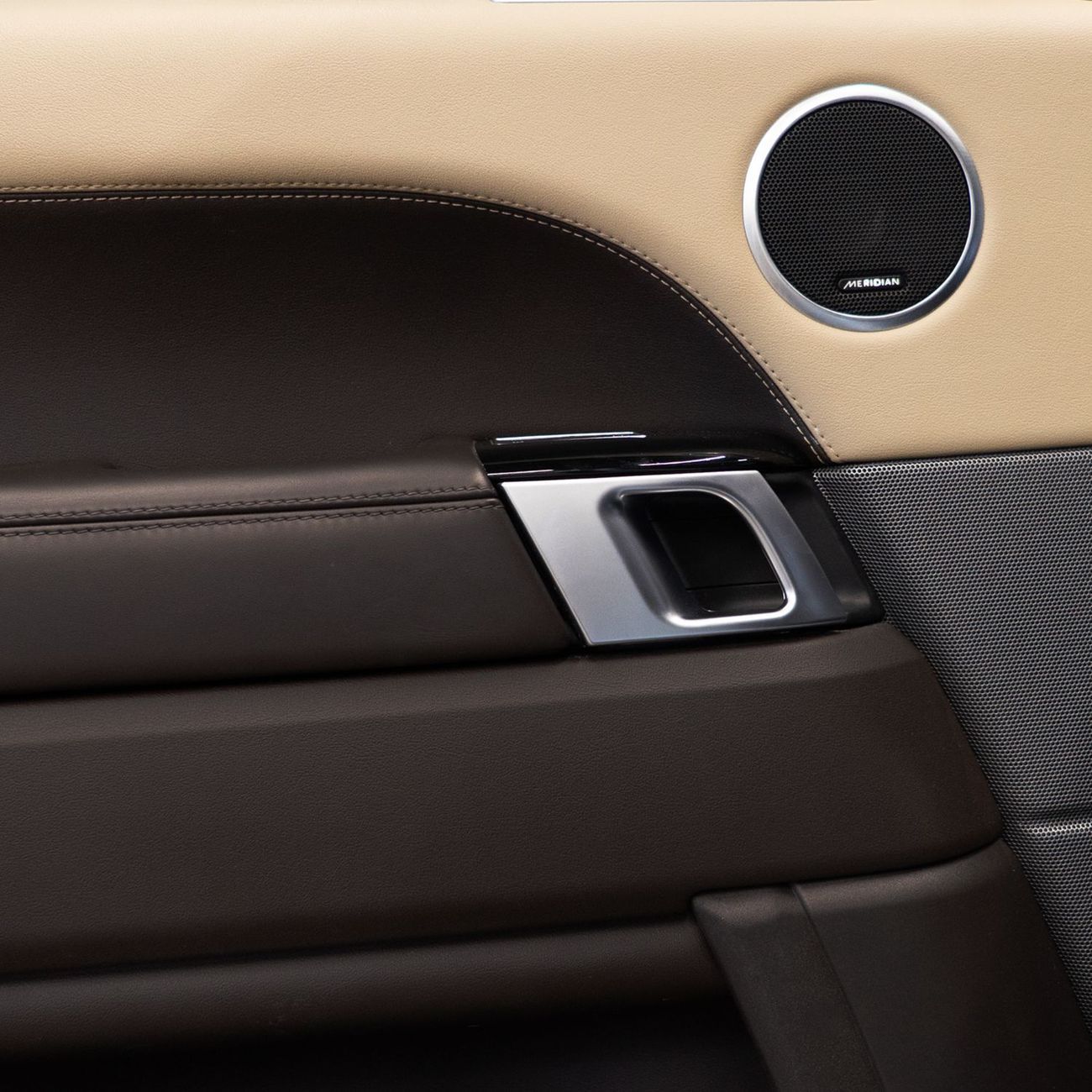 لاند روفر رينج روفر سبورت Black Edition