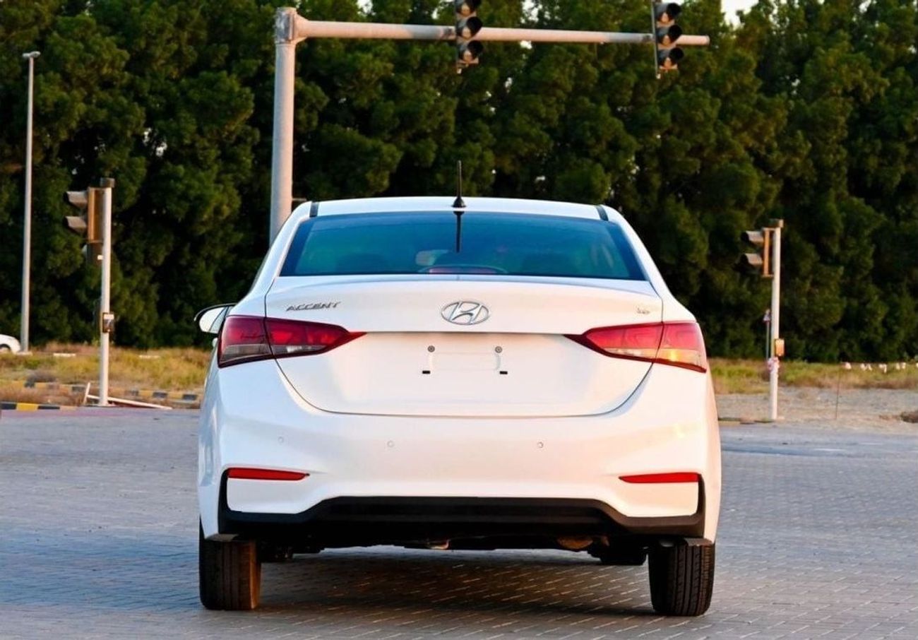 Hyundai Accent Base 1.6L (138 HP) Hyundai Accent 2020 GCC 1.6L in excellent condition, inside and out