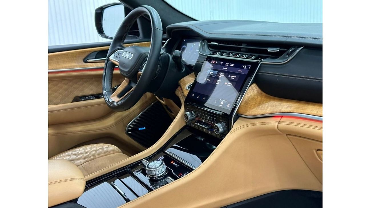 Jeep Grand Cherokee 2021 Jeep Grand Cherokee Summit 4x4, March 2025 Al Futtaim Warranty, Full Service History, GCC