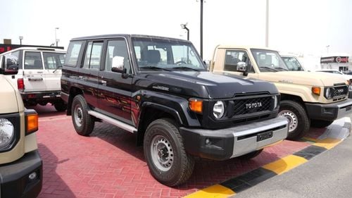 Toyota Land Cruiser 70 TOYOTA LC75 5DOORS 4.0L PETROL 2024 MODEL MANAUL TRANSMISSION BASIC OPTION