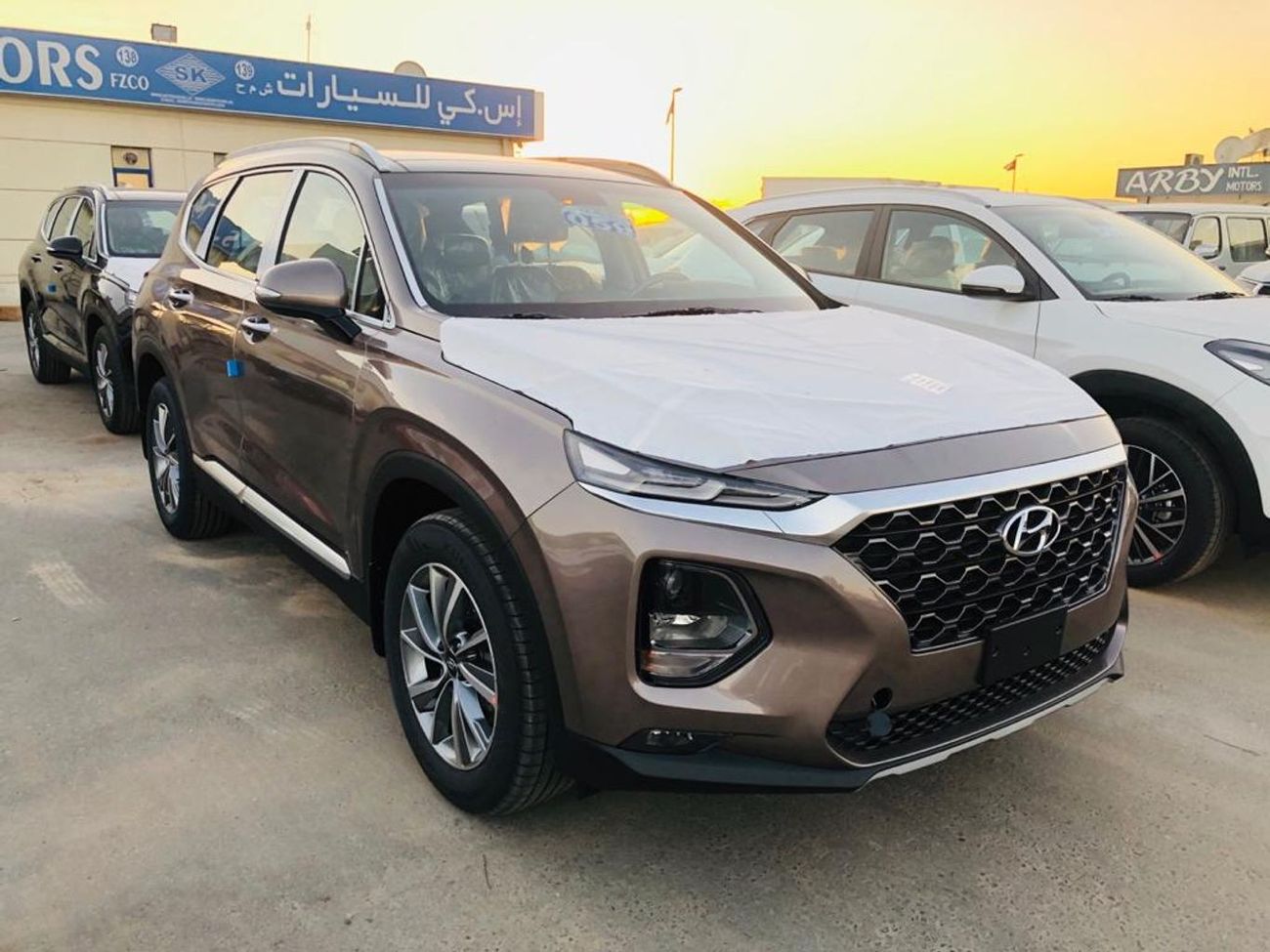 Hyundai Santa Fe 2.4L PETROL - PUSH START - REAR CAMERA & SENSOR - DVD - PANORAMIC ROOF