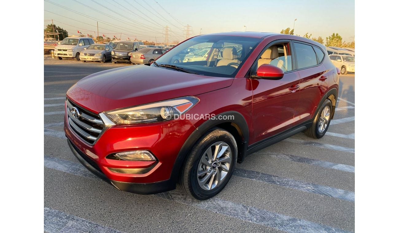 Hyundai Tucson 2018 HYUNDAI TUCSON AWD / 2.0 / MID OPTION