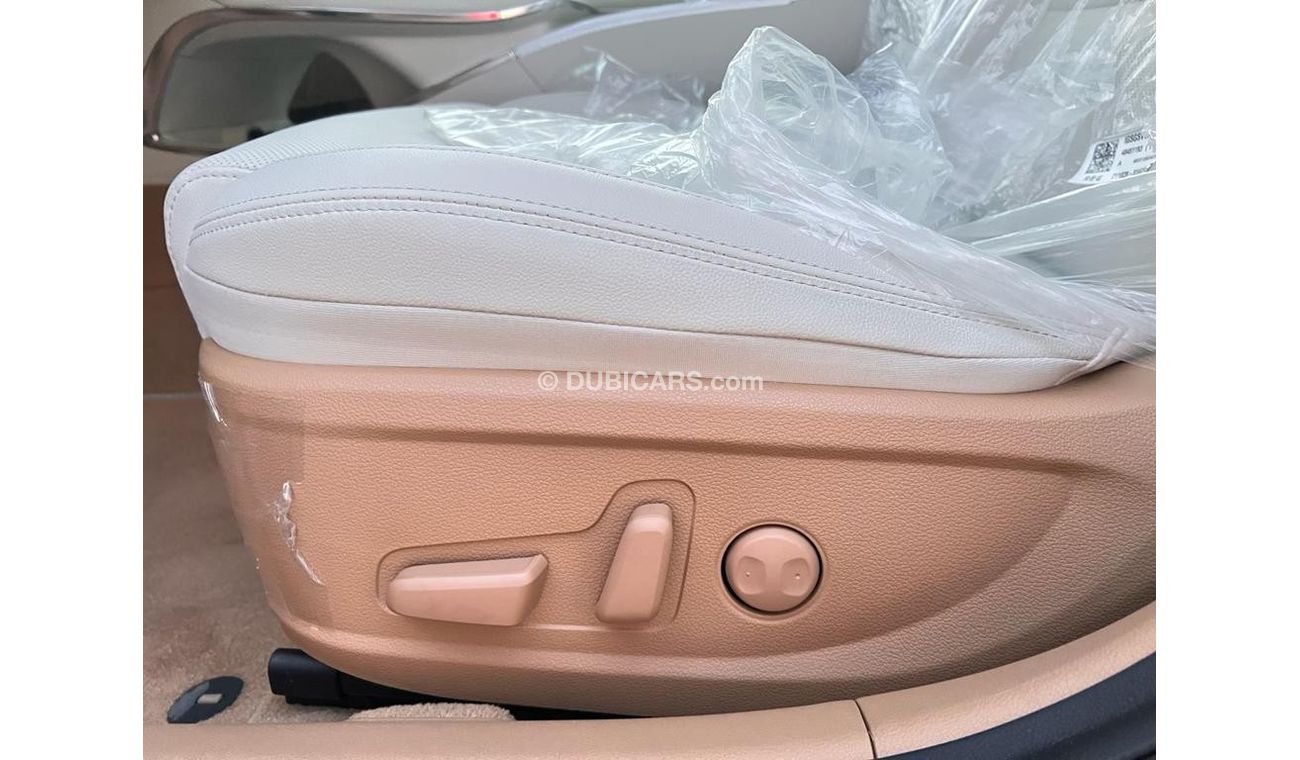 Hyundai Azera 3.5 L , full option