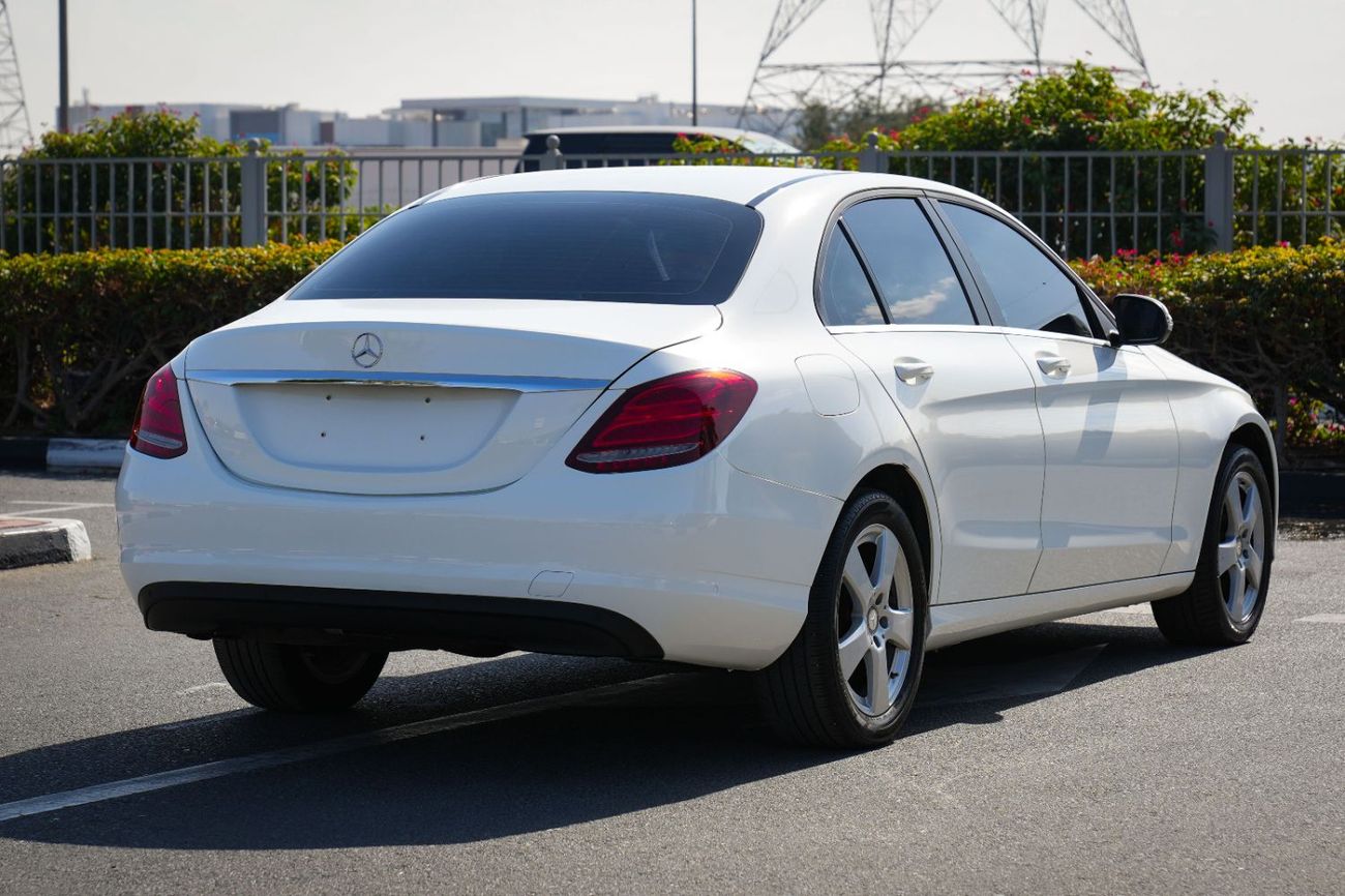 مرسيدس بنز C 200 2018!! KOREAN SPECS!! NO PAINT!! NO ACCIDENT!!