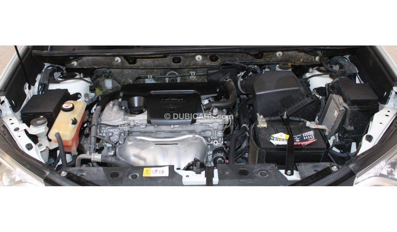 Toyota RAV4 EX TOYOTA RAV 4 WHITE 2017 GCC EXCELLENT CONDITION WITHOUT  ACCIDENT