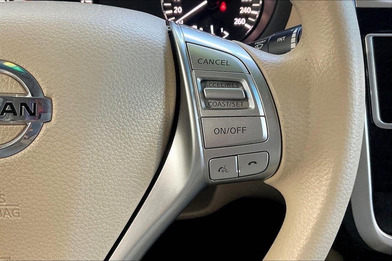 Nissan Altima SV