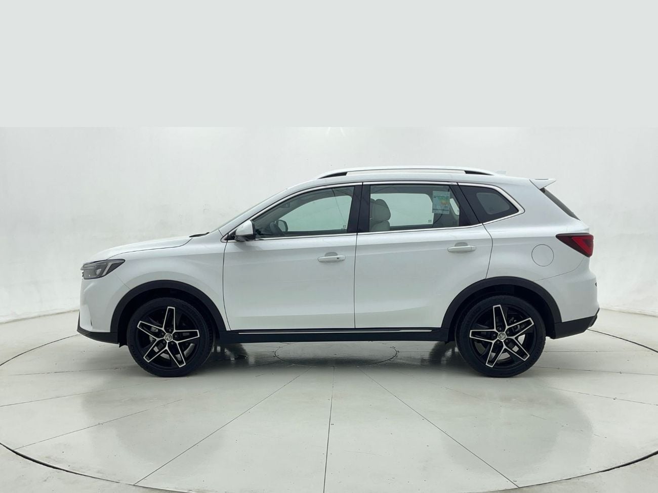 MG RX5 1.5L 2025 | 0 DP | 1069/Month | 30 Day Return | Service History