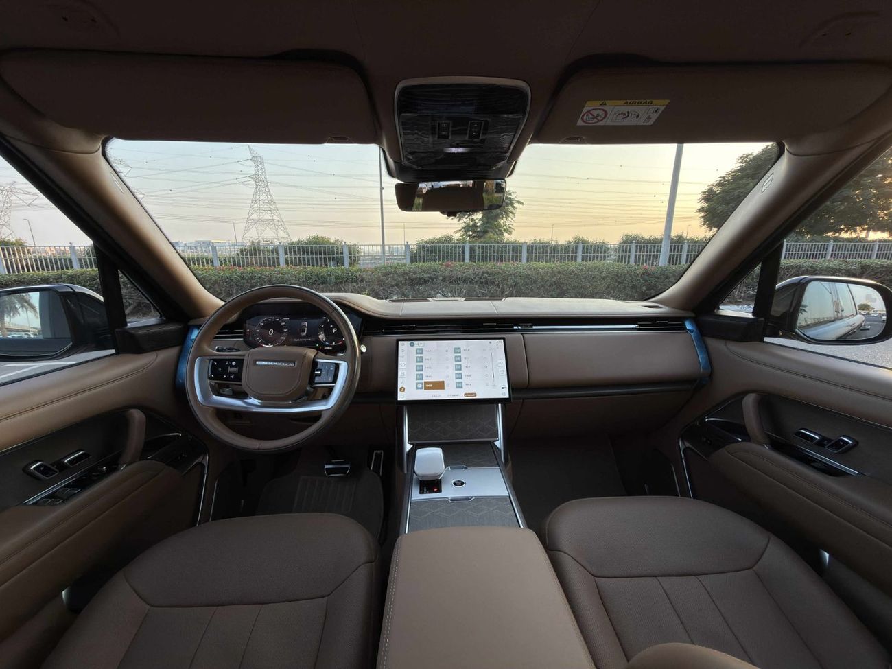 Land Rover Range Rover LWB SV P615 4.4L **2025**GCC SPEC UNDER WARRANTY