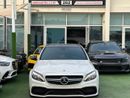 Mercedes Benz C63 AMG Std 4.0L (5 Seater)
