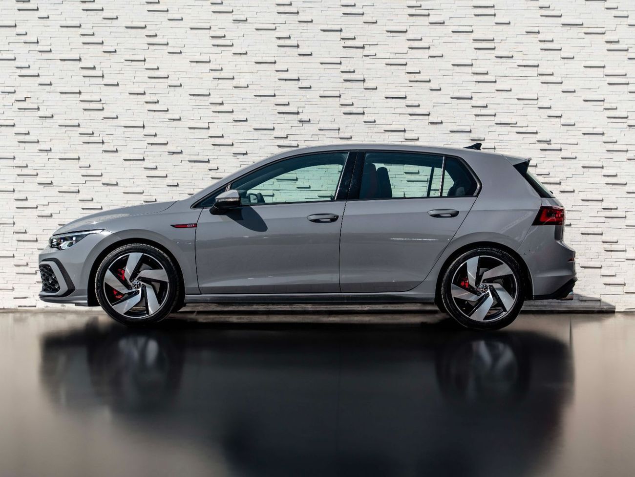 فولكس واجن جولف GTI GTI P2 MID