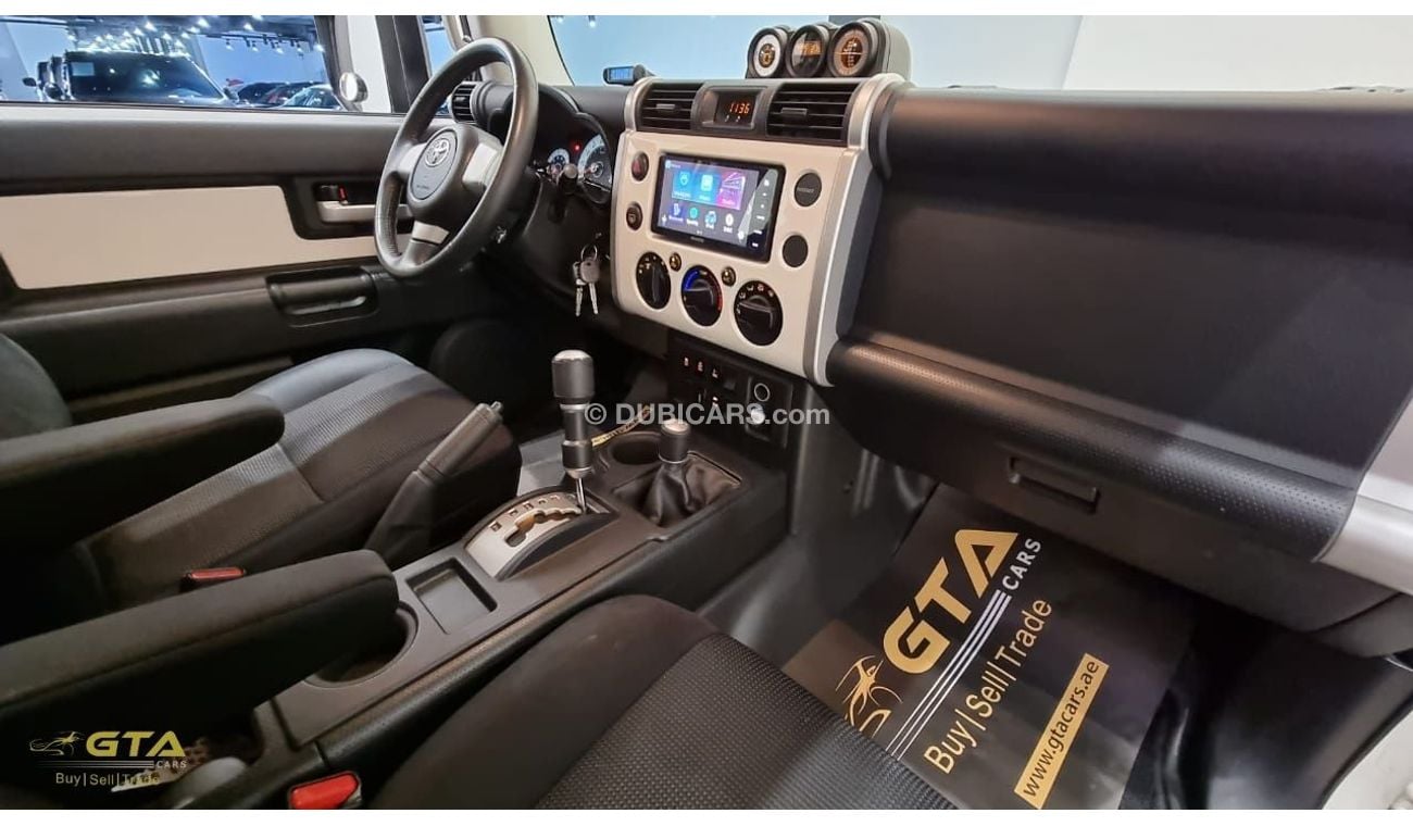 تويوتا إف جي كروزر 2014 Toyota FJ Cruiser GXR, Full Service History, GCC