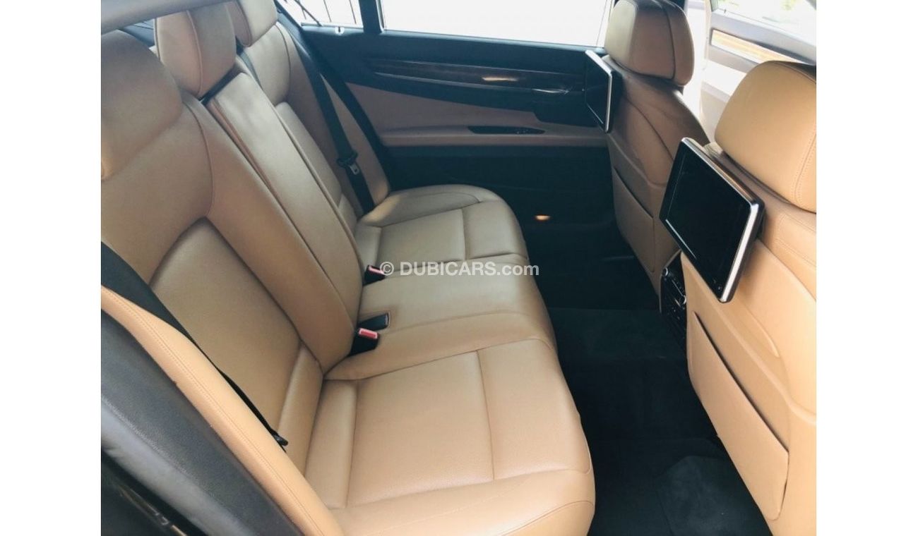 BMW 740Li Exclusive MODEL 2015 GCC CAR PERFECT CONDITION INSIDE AND OUTSIDE FULL OPTION SUN ROOF LEATHER SEATS