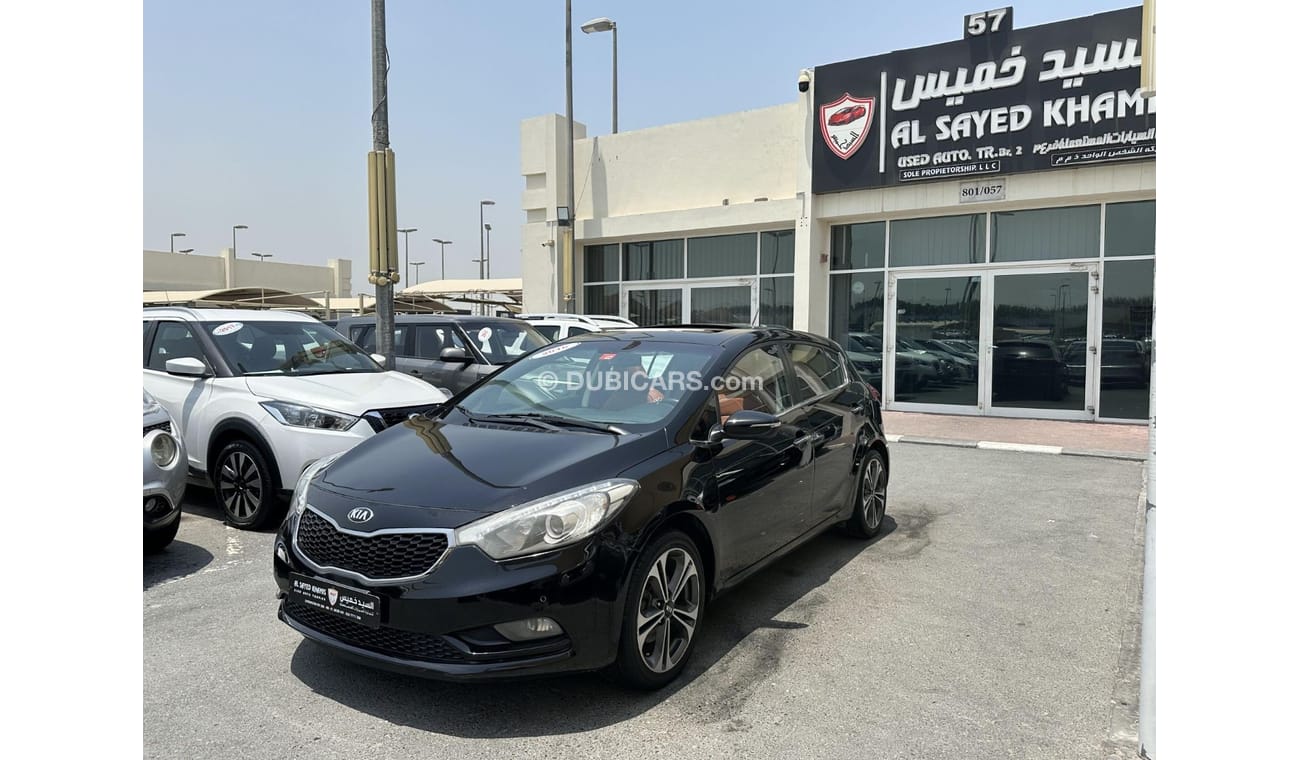 Kia Cerato SX ACCIDENTS FREE - GCC - PERFECT CONDITION INSIDE OUT - ENGINE 1600 CC