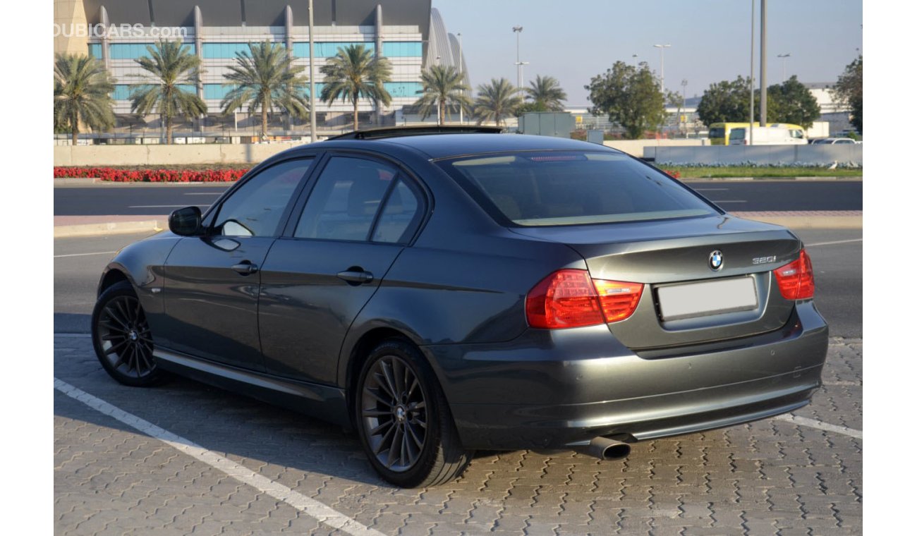 BMW 320i Full Option in Excellent Condition