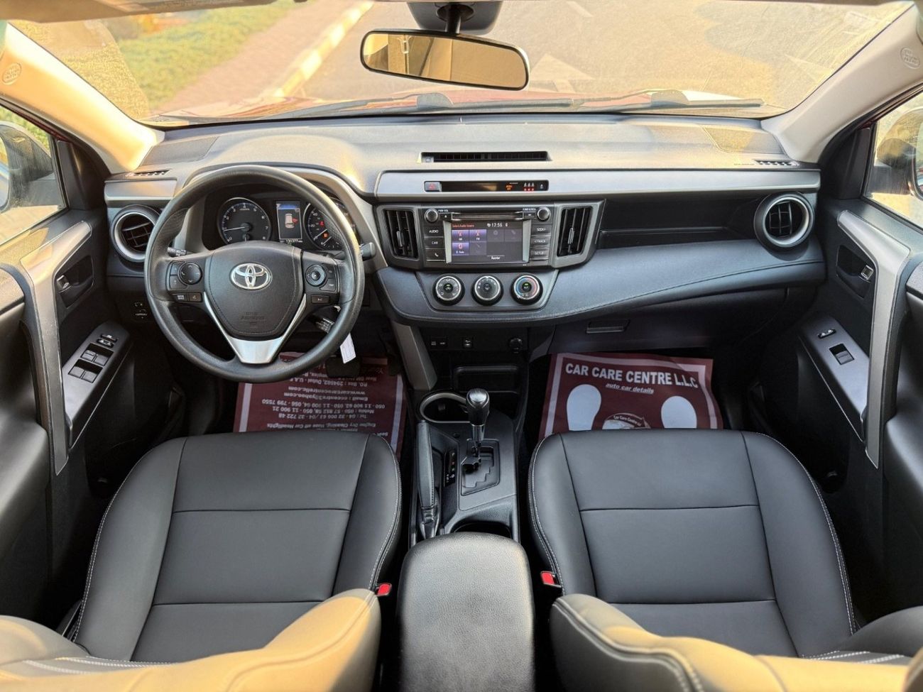 Toyota RAV4 4WD leather seats